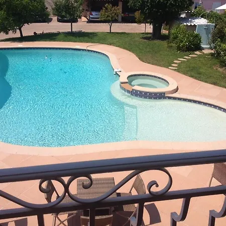 Guest house Cezanne